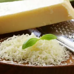 Czy parmezan jest wegetariański? Oto, co musisz wiedzieć o serze