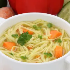 Jak zrobić rosół wegetariański, który zaskoczy smakiem i aromatem
