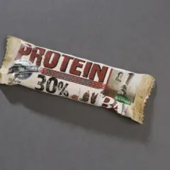Ile kalorii ma baton proteinowy? Sprawdź, co naprawdę jesz
