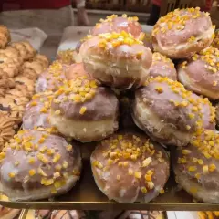 Gdzie kupić wegańskie pączki w Warszawie? Sprawdź najlepsze miejsca