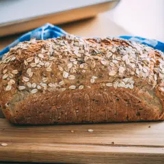 Przepis na zdrowy chleb z maszyny, który zmieni Twoje pieczenie
