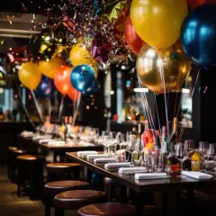 Uroczyste przyjęcie z balonami i konfetti. Zastanawiasz się, ile kosztuje 18 na 40 osób?
