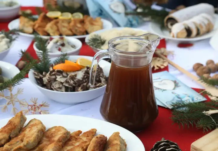 Ile kosztuje catering na wigilię? Sprawdź ceny i oferty w Polsce