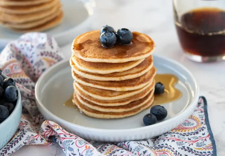 Przepis na zdrowe pancakes, które zachwycą smakiem i formą