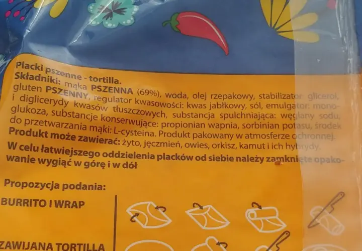 Placki pszenne - czy tortilla pszenna jest lekkostrawna? Składniki: mąka PSZENNA, woda, olej rzepakowy, stabilizator, emulgator, regulator kwasowości, substancje konserwujące.