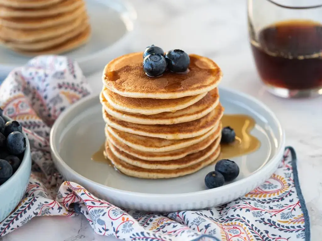 Przepis na zdrowe pancakes, które zachwycą smakiem i formą