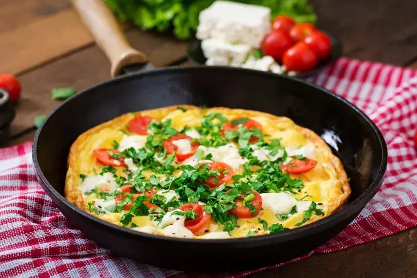 Jak zrobić omlet fit - zdrowy przepis na smaczne i lekkie danie